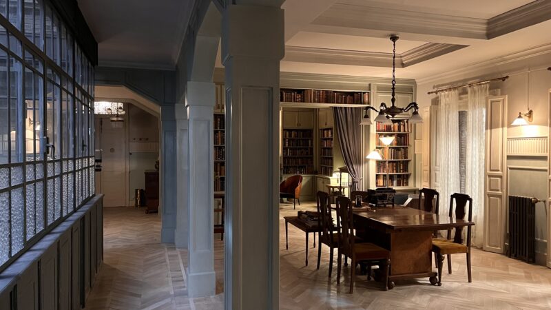 . Javier Alvariño Hernández .